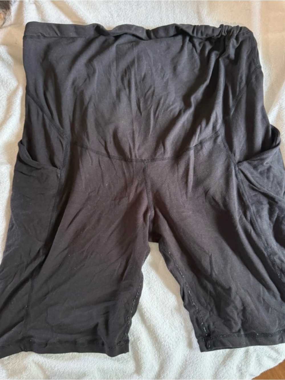 Maternity biker shorts